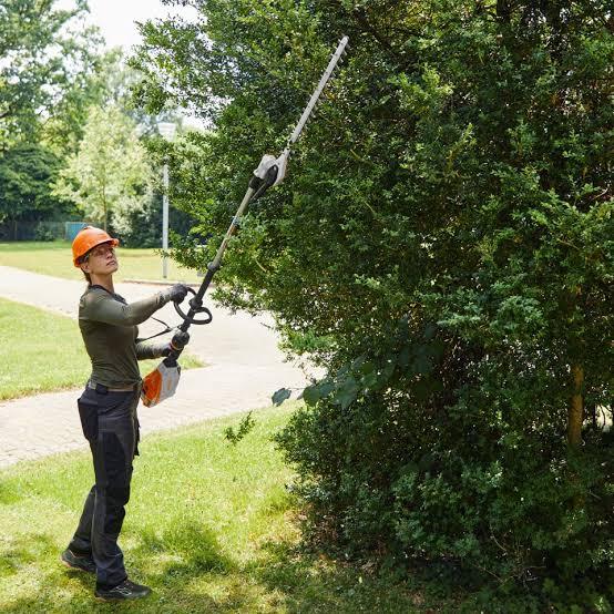 Premium Long Reach Hedge Trimmer